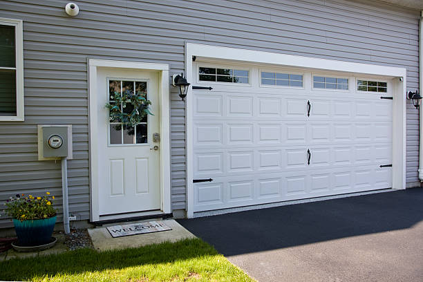 24/7 Emergency Garage Door Panel Replacement experts in Black River Falls, WI